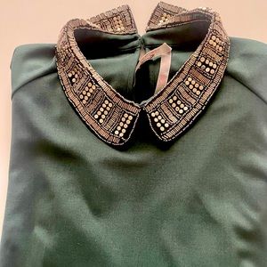 Holiday tunic plus size top with beaded collar. 3x. Excellent condition